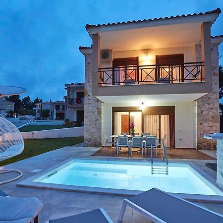 パリウリ Earthy Boutique Luxurious House -Marble Luxury Houseヴィラ エクステリア 写真