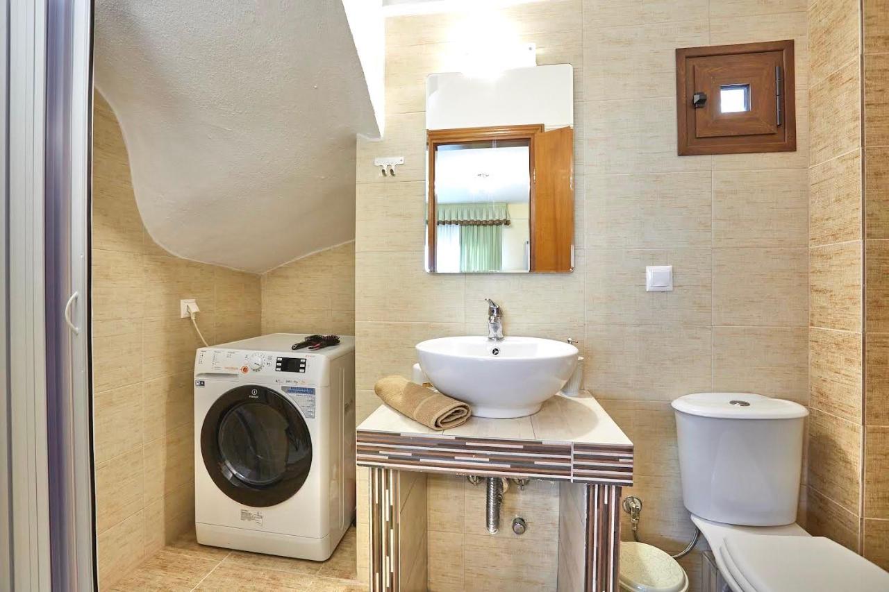 パリウリ Earthy Boutique Luxurious House -Marble Luxury Houseヴィラ エクステリア 写真