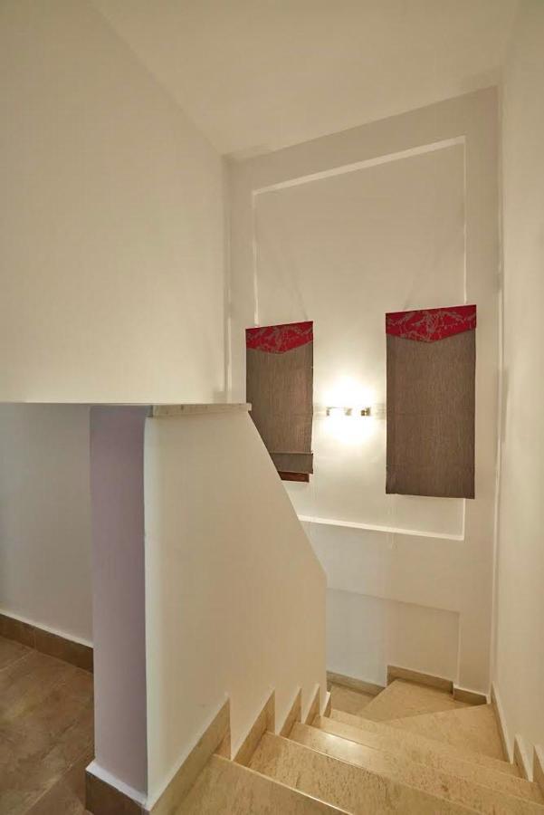 パリウリ Earthy Boutique Luxurious House -Marble Luxury Houseヴィラ エクステリア 写真