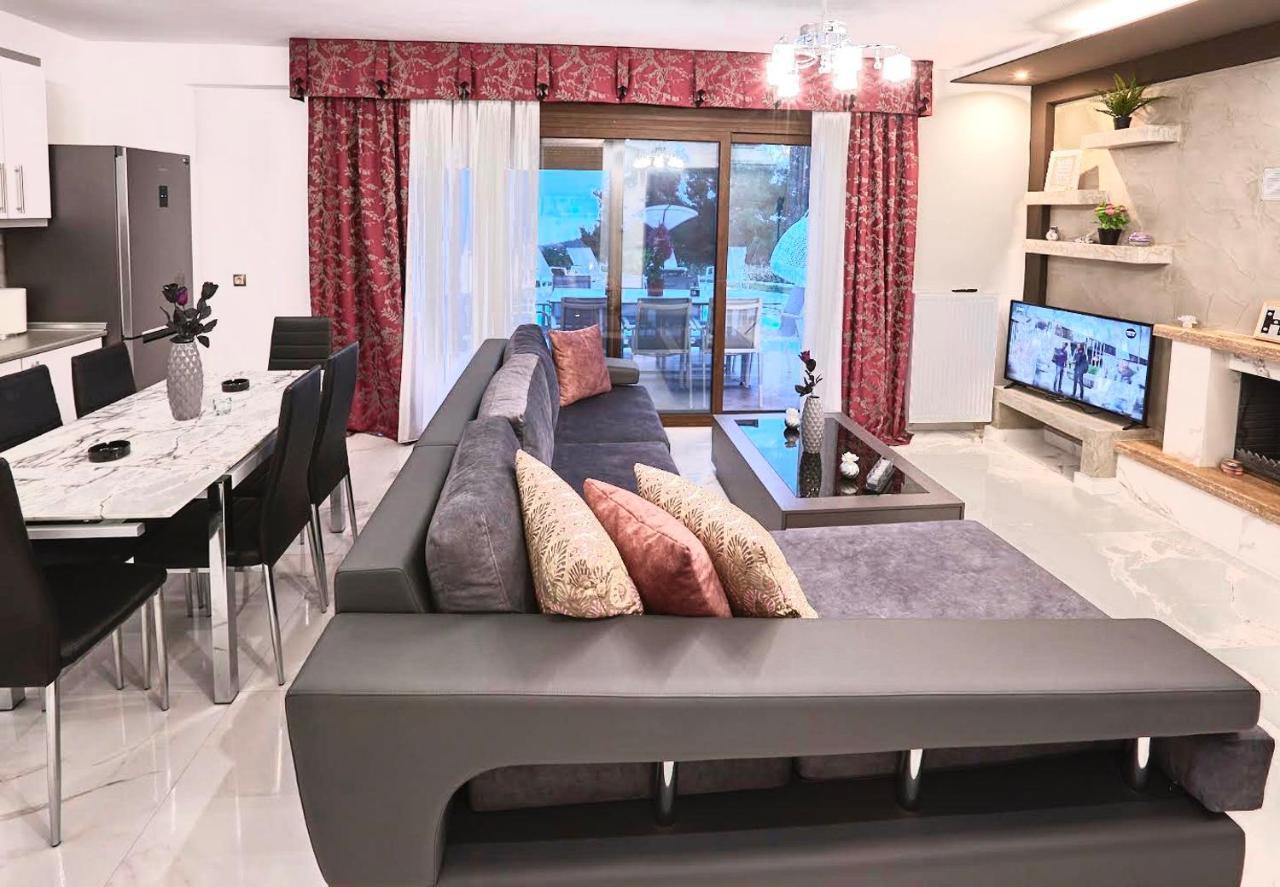 パリウリ Earthy Boutique Luxurious House -Marble Luxury Houseヴィラ エクステリア 写真
